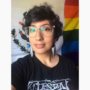 Meet your Posher, Lilia